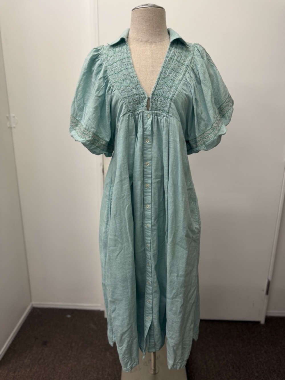 FREE PEOPLE Light Aqua Smocked V-Neck Button-Front Women’s Dress